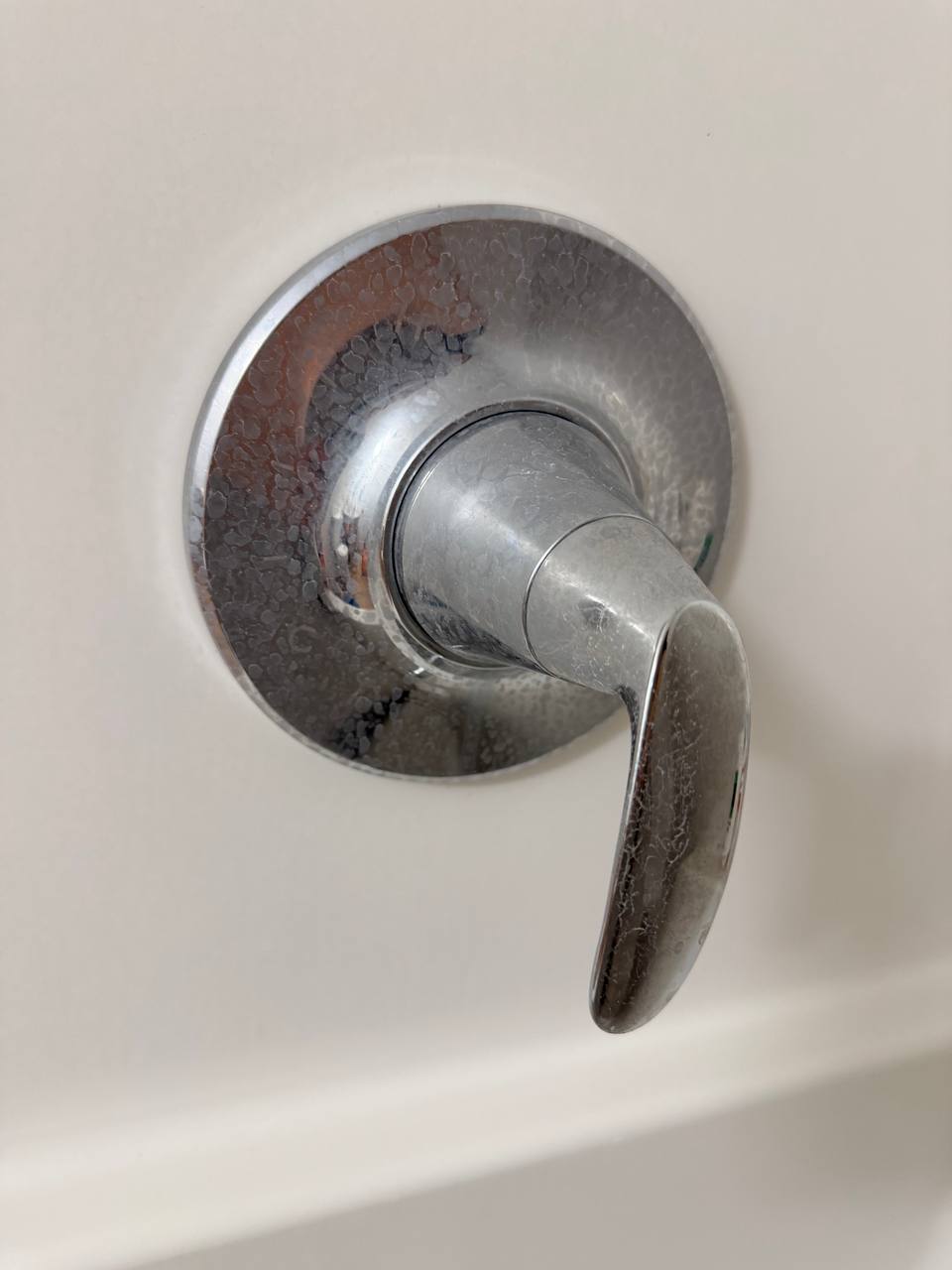 Faucet before cleaning